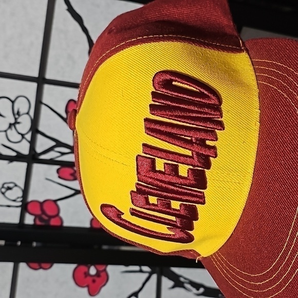 Cleveland Snapback Hat Vintage Six Flags - Picture 2 of 7